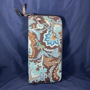 Vera Bradley Wallet Big Blue Brown Floral Quilted Organize Zipper Boho Travel